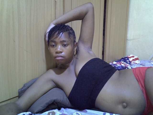pretty-bianca live cam on BongaCams