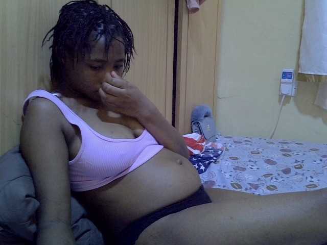 pretty-bianca live cam on BongaCams