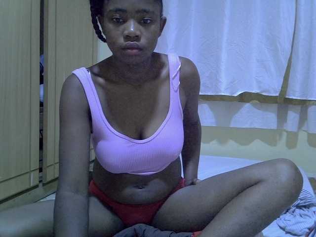 pretty-bianca live cam on BongaCams