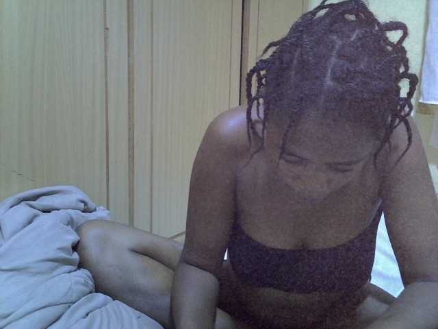 pretty-bianca live cam on BongaCams