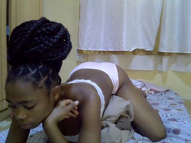 pretty-bianca live cam on BongaCams