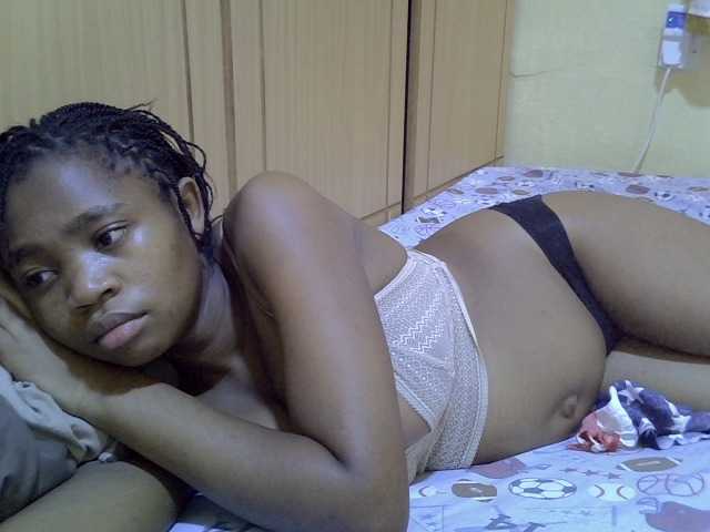 pretty-bianca live cam on BongaCams