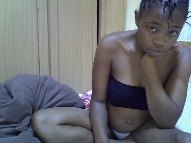 pretty-bianca live cam on BongaCams