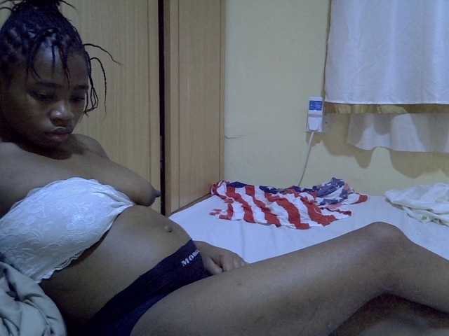 pretty-bianca live cam on BongaCams