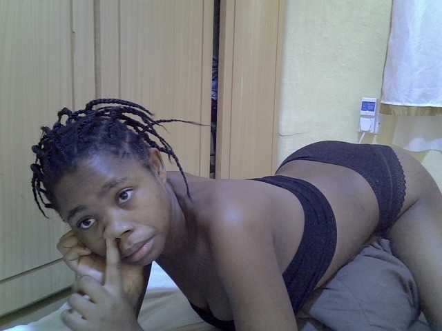 pretty-bianca live cam on BongaCams