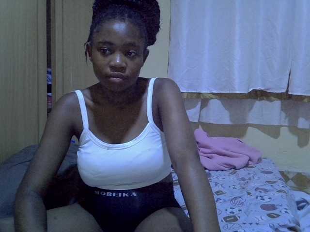pretty-bianca live cam on BongaCams