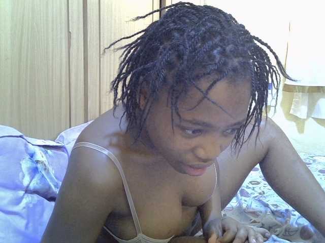 pretty-bianca live cam on BongaCams