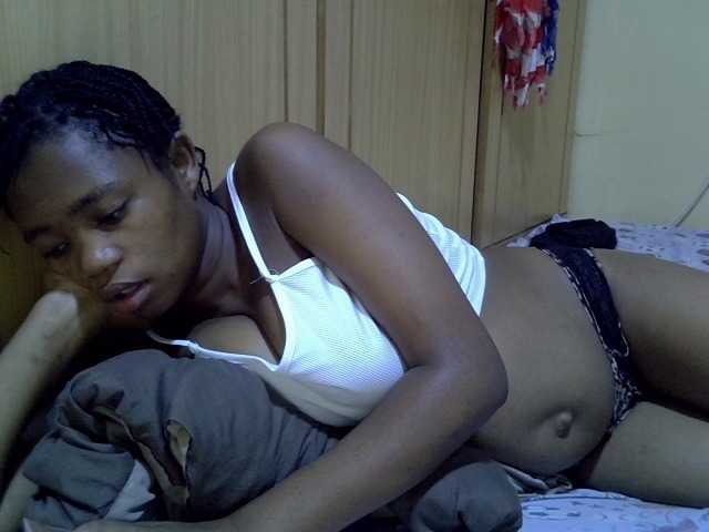 pretty-bianca live cam on BongaCams