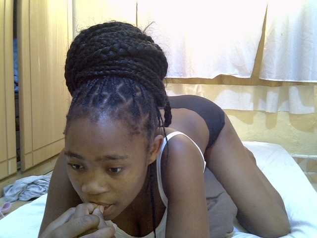 pretty-bianca live cam on BongaCams