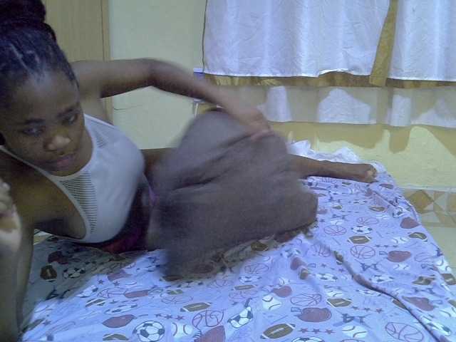 pretty-bianca live cam on BongaCams
