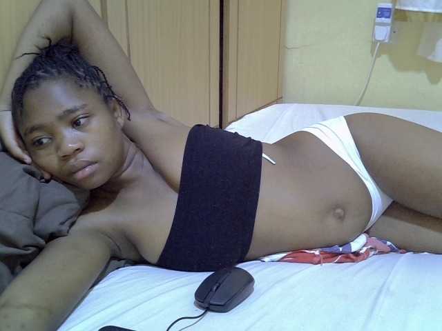 pretty-bianca live cam on BongaCams