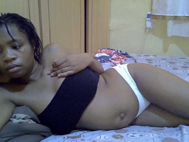 pretty-bianca live cam on BongaCams