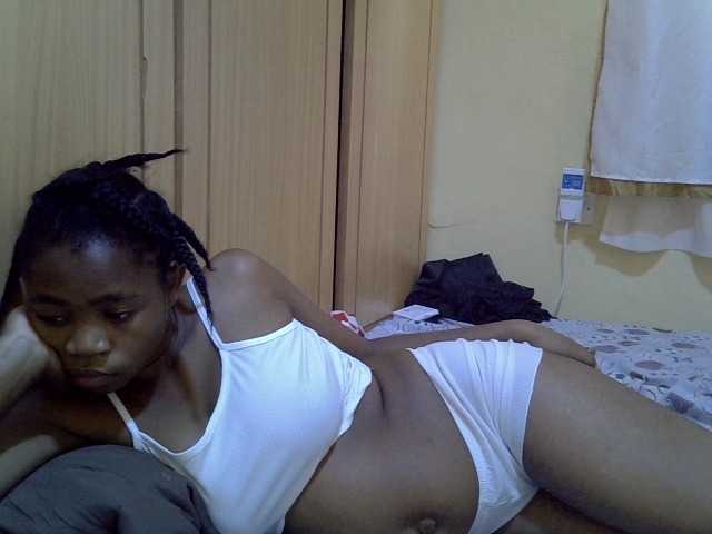 pretty-bianca live cam on BongaCams