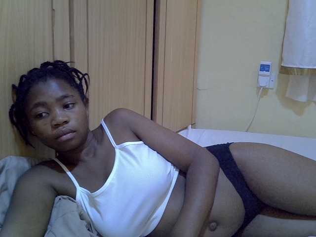 pretty-bianca live cam on BongaCams