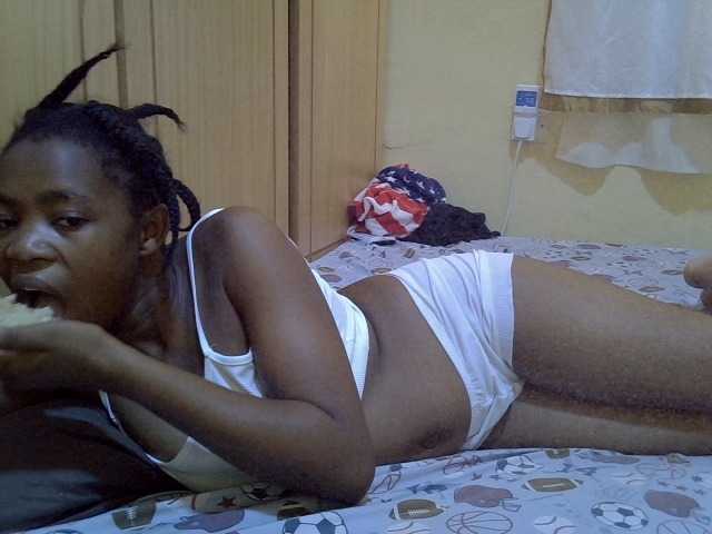 pretty-bianca live cam on BongaCams