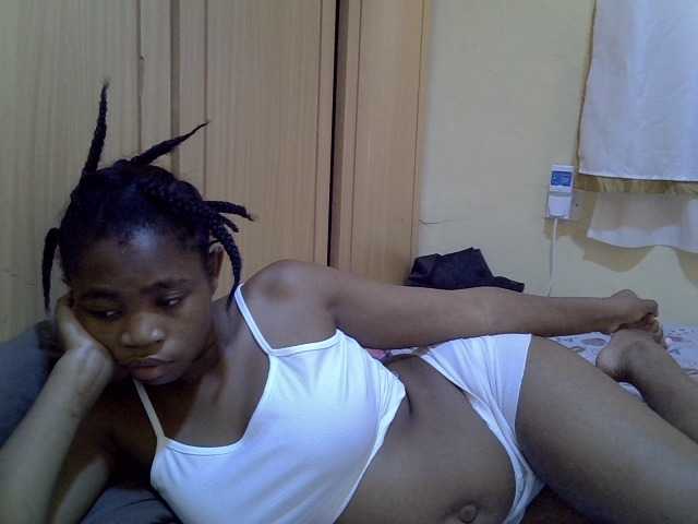 pretty-bianca live cam on BongaCams