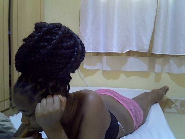 pretty-bianca live cam on BongaCams