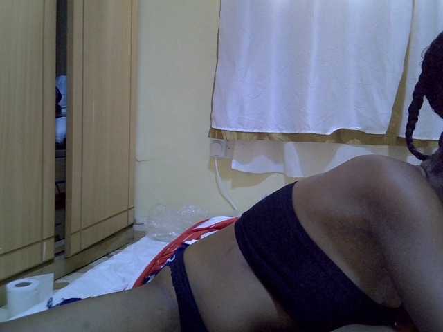 pretty-bianca live cam on BongaCams