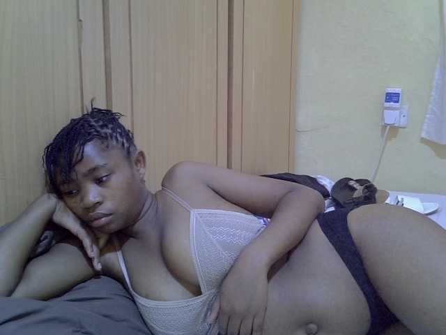 pretty-bianca live cam on BongaCams