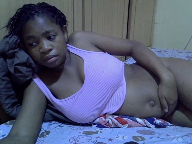 pretty-bianca live cam on BongaCams