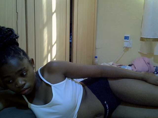 pretty-bianca live cam on BongaCams