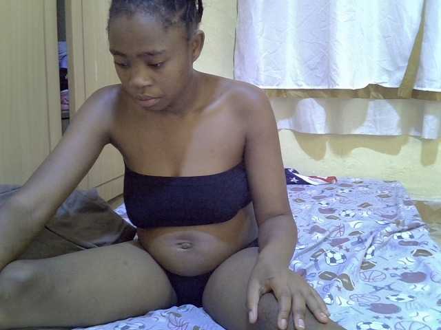 pretty-bianca live cam on BongaCams