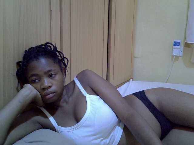 pretty-bianca live cam on BongaCams