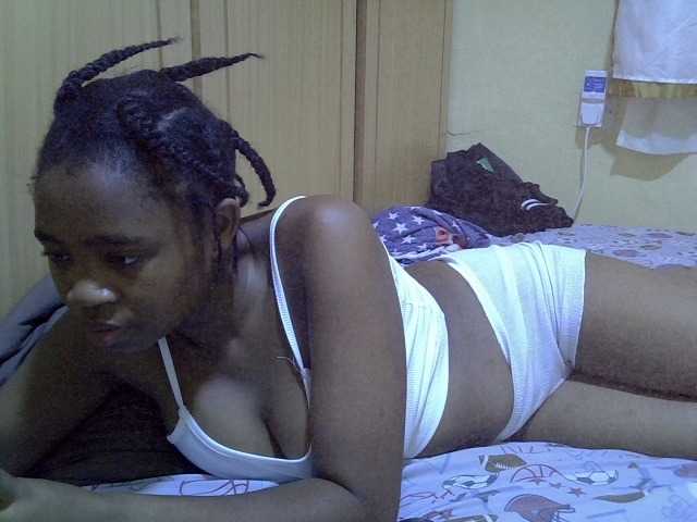 pretty-bianca live cam on BongaCams