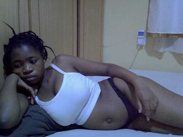 pretty-bianca live cam on BongaCams