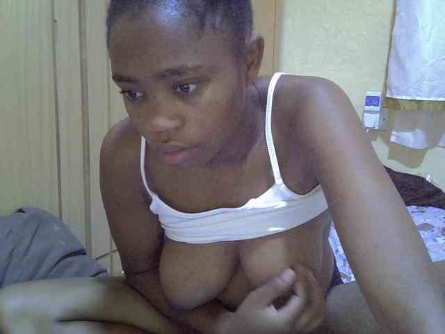 pretty-bianca webcam