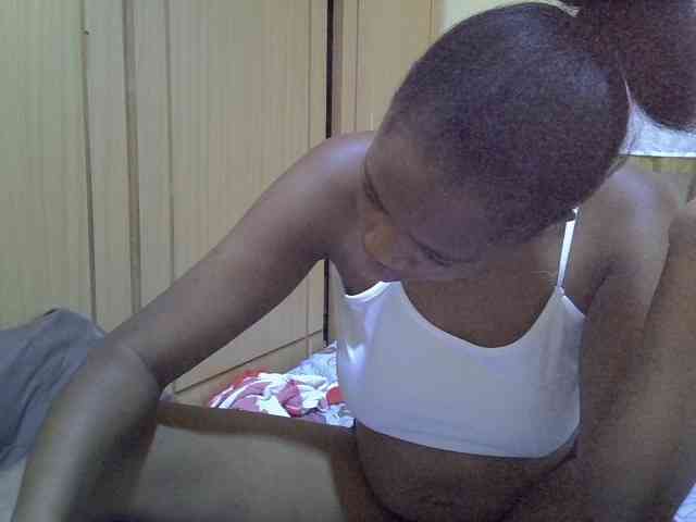 pretty-bianca webcam