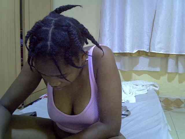 pretty-bianca webcam