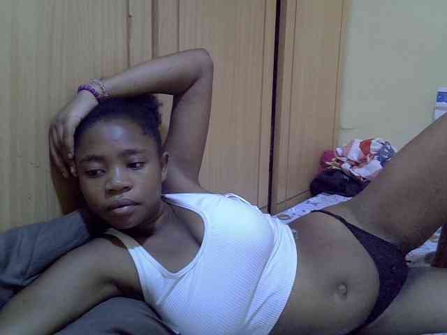 pretty-bianca webcam