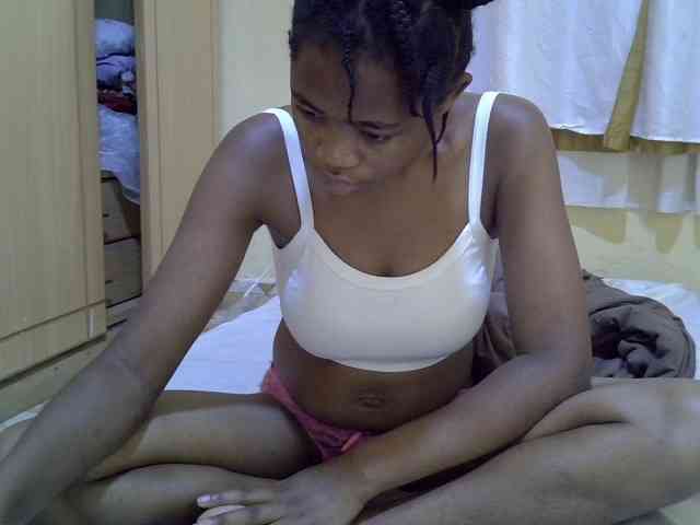 pretty-bianca webcam