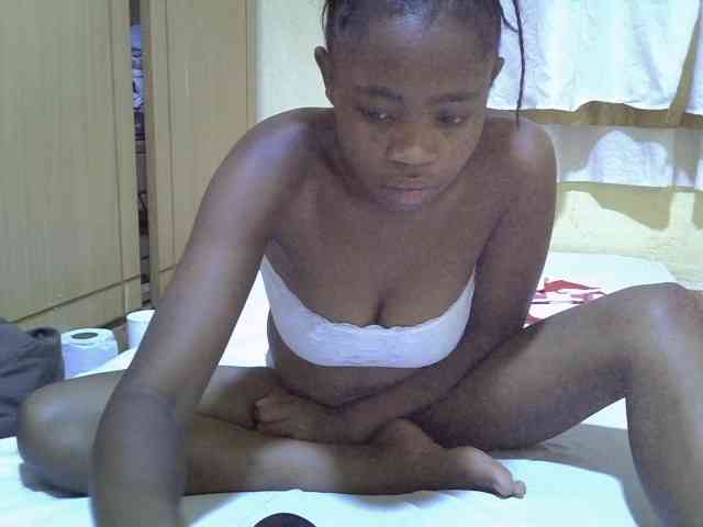 pretty-bianca webcam