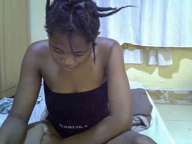 pretty-bianca webcam