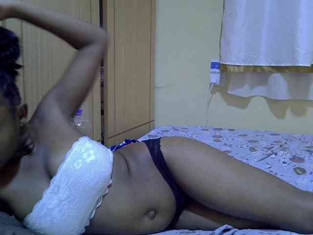 pretty-bianca webcam