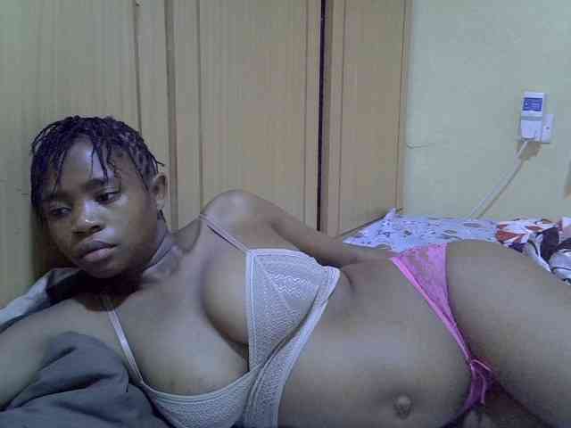 pretty-bianca webcam