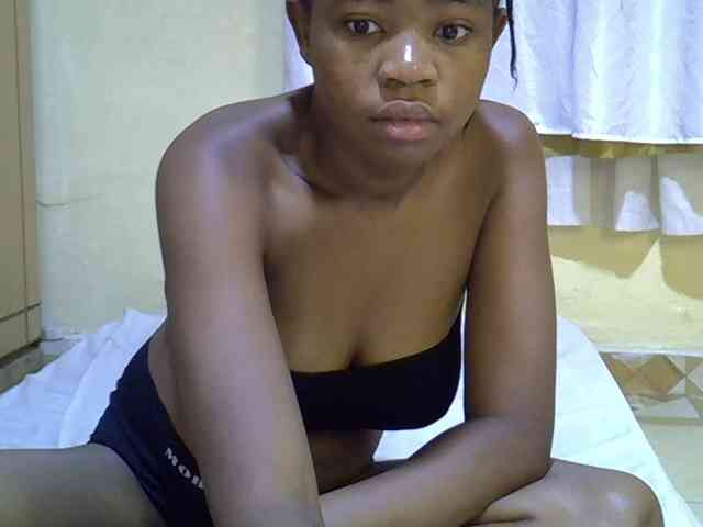 pretty-bianca webcam