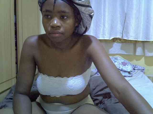 pretty-bianca webcam