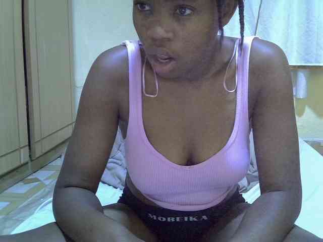 pretty-bianca webcam