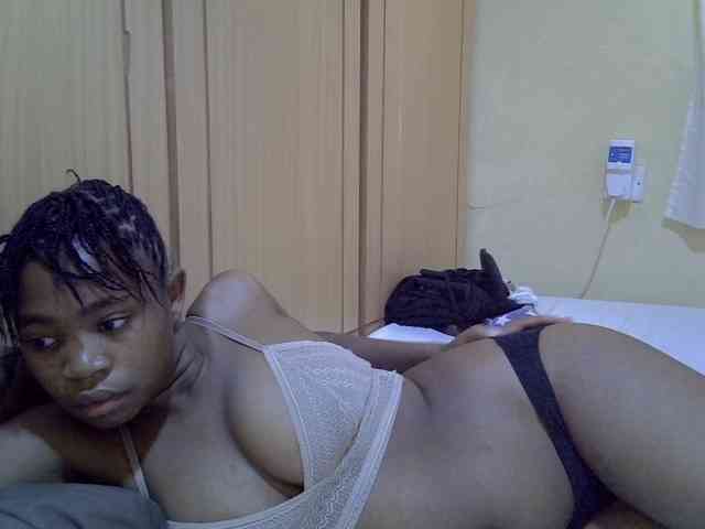 pretty-bianca webcam