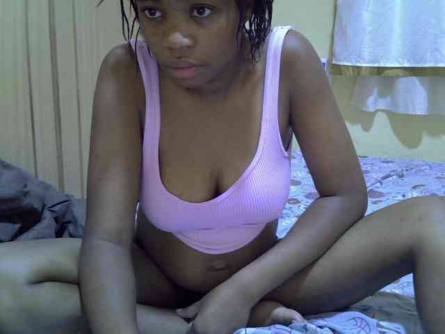 pretty-bianca webcam