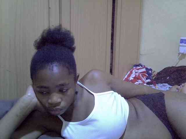 pretty-bianca webcam