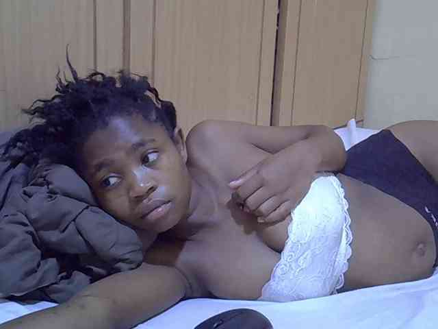 pretty-bianca webcam