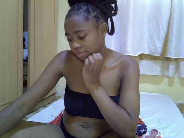 pretty-bianca webcam