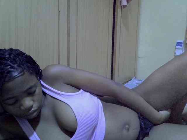 pretty-bianca webcam