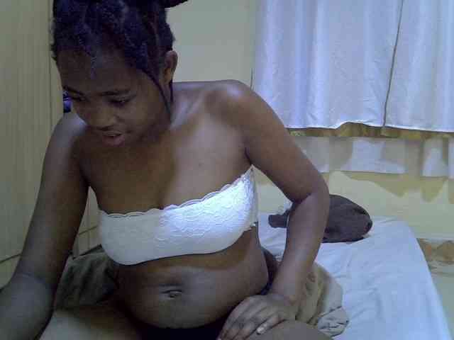 pretty-bianca webcam