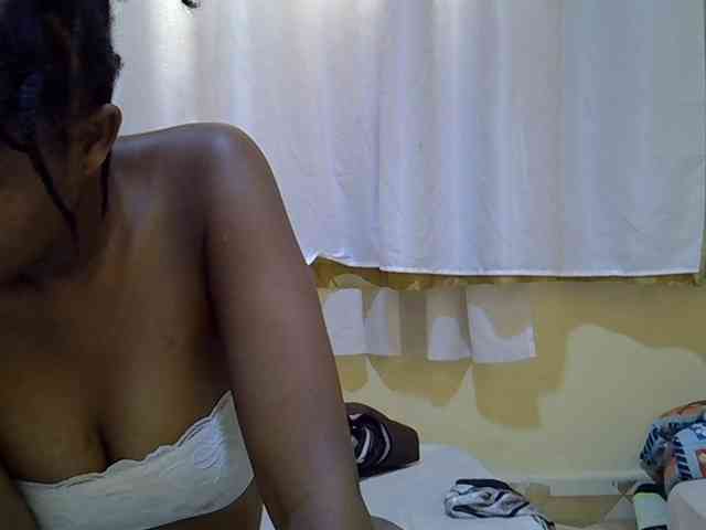 pretty-bianca webcam