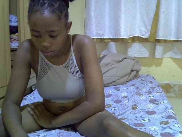 pretty-bianca webcam